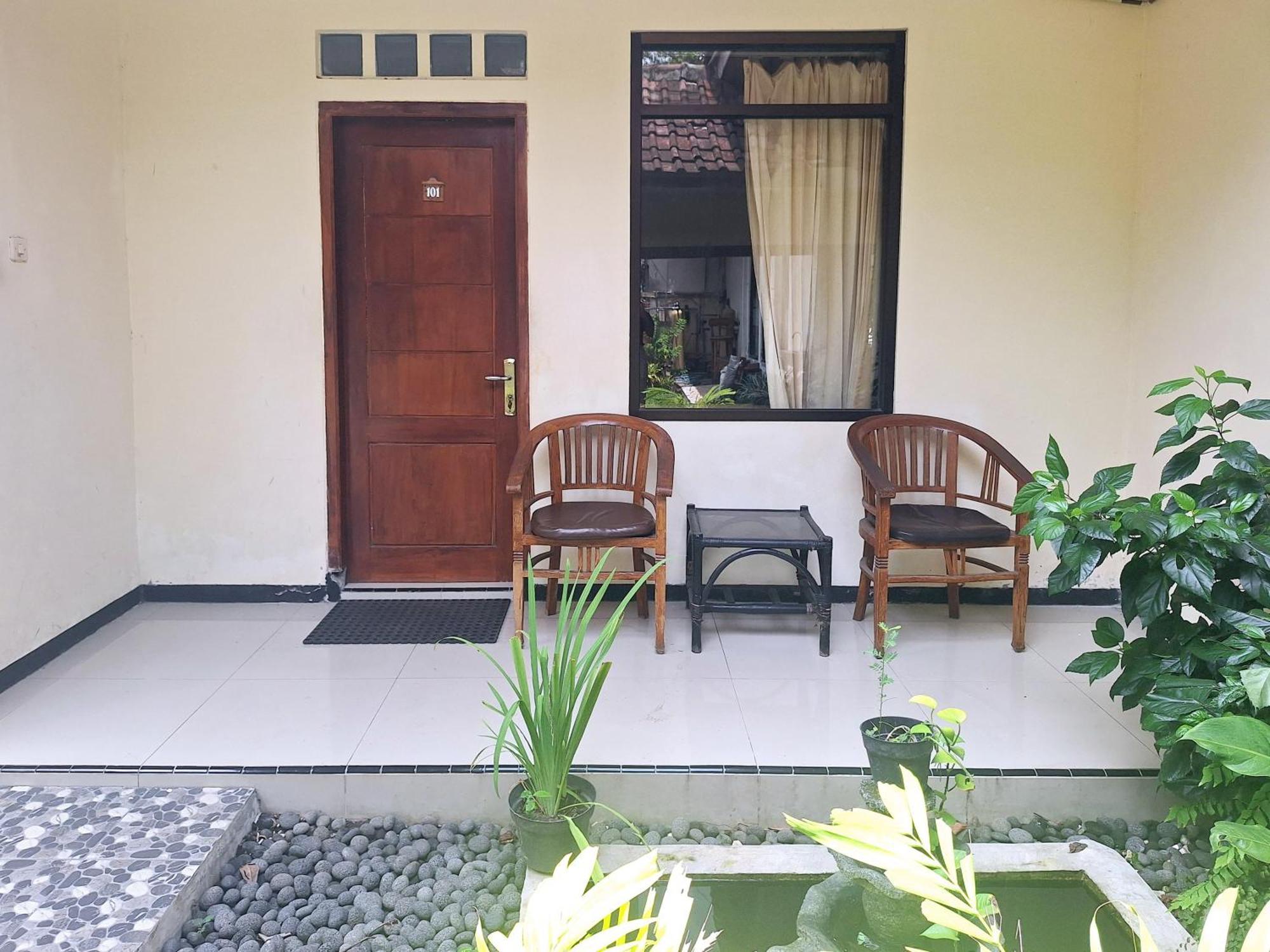 Reddoorz Near Stadion Semeru Lumajang Jawa Timur Extérieur photo